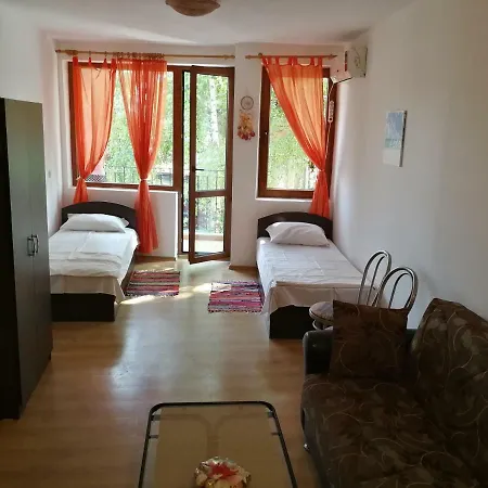 Апартамент Калиопа Burgas