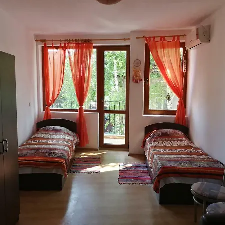 Апартамент Калиопа Apartment Burgas