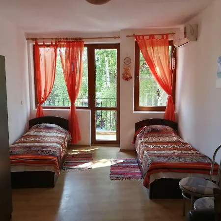 Апартамент Калиопа Apartment Burgas